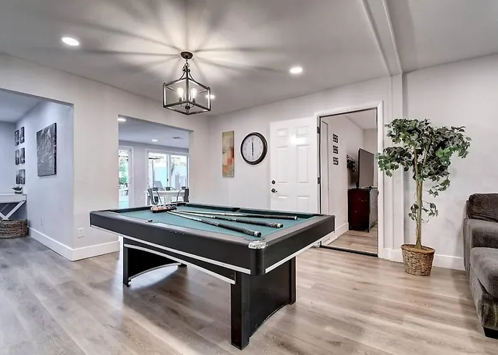 Holiday home 7 Large Bedrooms Bocce Court Firepit