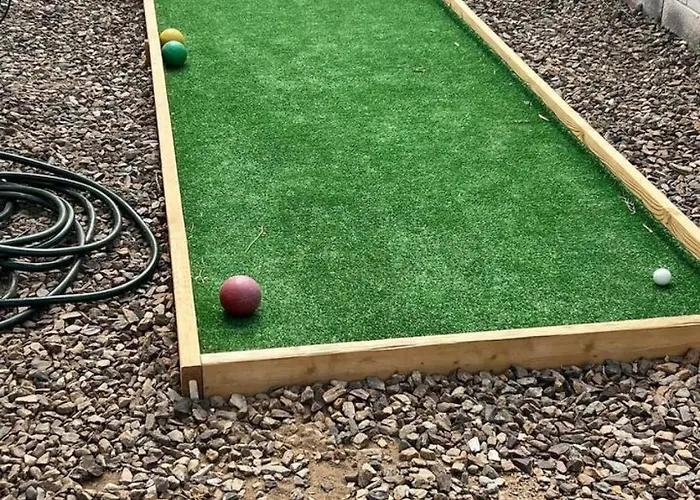 Holiday home 7 Large Bedrooms Bocce Court Firepit Phoenix