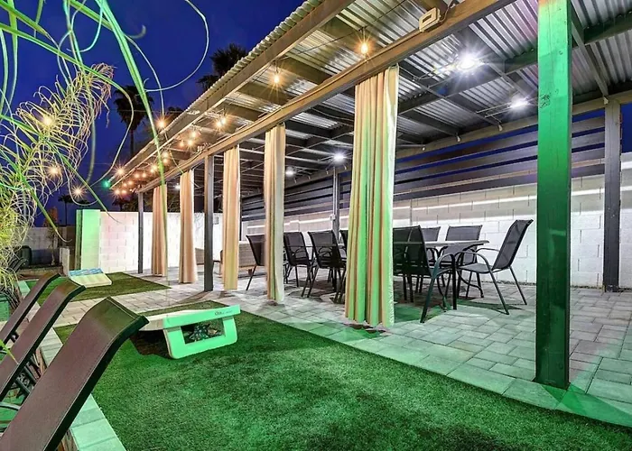 Holiday home 7 Large Bedrooms Bocce Court Firepit